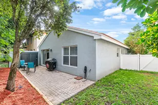 5112 Aurora Lake Cir, Greenacres, FL 33463 - Photo 31