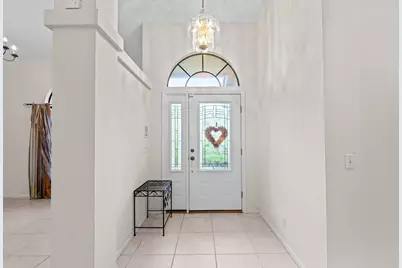 9055 Cypress Hollow Drive, Palm Beach Gardens, FL 33418 - Photo 5