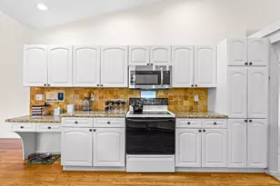 9055 Cypress Hollow Dr, Palm Beach Gardens, FL 33418 - Photo 15