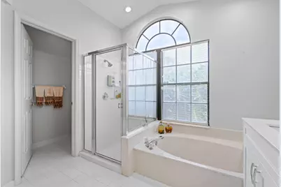 9055 Cypress Hollow Drive, Palm Beach Gardens, FL 33418 - Photo 23