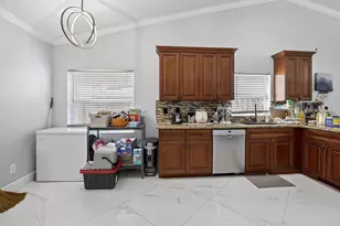 12623 SW 8th Ct, Davie, FL 33325 - Photo 15