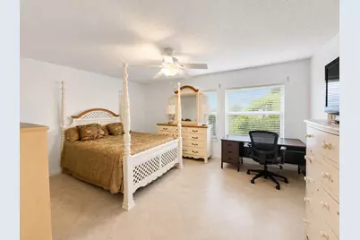 10633 Greenbriar Court, Boca Raton, FL 33498 - Photo 13