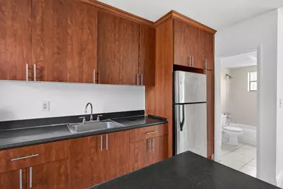 4081 N Dixie Highway #17, Oakland Park, FL 33334 - Photo 1