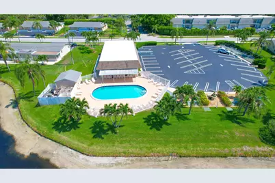 2704 Knight Lane, Delray Beach, FL 33445 - Photo 17