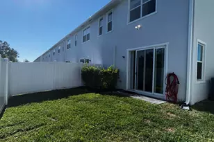 317 SE Crossoak Ln, Port Saint Lucie, FL 34984 - Photo 37