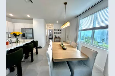 317 SE Crossoak Lane, Port Saint Lucie, FL 34984 - Photo 7