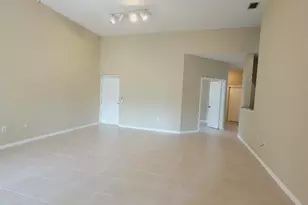 220 Crestwood Cir, Royal Palm Beach, FL 33411 - Photo 11