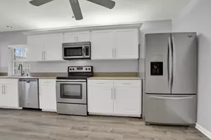 2003 Vision Dr, Palm Beach Gardens, FL 33418 - Photo 23