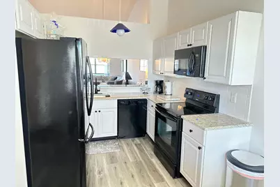 7593 Tahiti Lane #205, Lake Worth, FL 33467 - Photo 3
