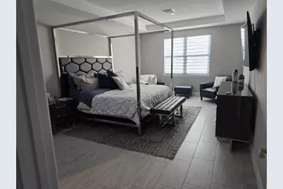 527 SE Vallarta Drive, Port Saint Lucie, FL 34984 - Photo 9