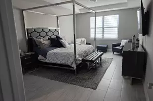 527 SE Vallarta Dr, Port Saint Lucie, FL 34984 - Photo 9