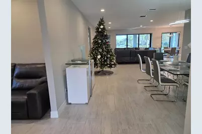 527 SE Vallarta Drive, Port Saint Lucie, FL 34984 - Photo 5