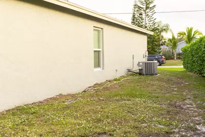 2325 SE Calcutta Circle, Port Saint Lucie, FL 34952 - Photo 5