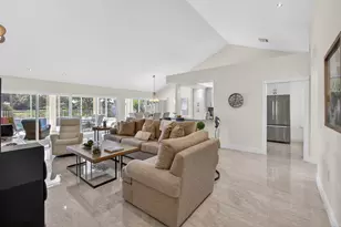 2294 Saratoga Bay Dr, West Palm Beach, FL 33409 - Photo 13