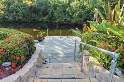 1905 Meadow Court, Palm Springs, FL 33406 - Photo 11