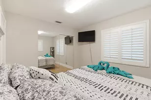 1905 Meadow Ct, Palm Springs, FL 33406 - Photo 29