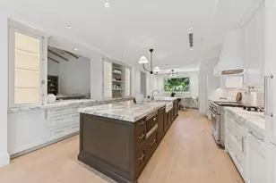 232 La Puerta Way, Palm Beach, FL 33480 - Photo 5