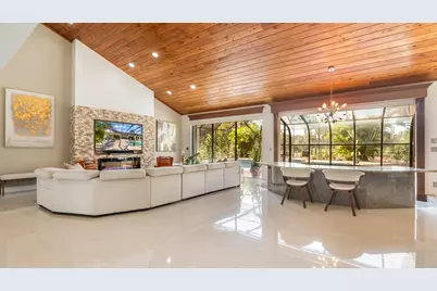 10571 Boca Woods Lane, Boca Raton, FL 33428 - Photo 5