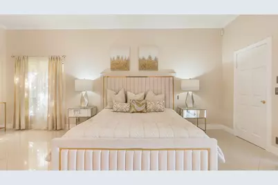 10571 Boca Woods Lane, Boca Raton, FL 33428 - Photo 19