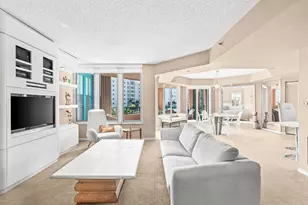 140 SE 5th Ave, Boca Raton, FL 33432 - Photo 3