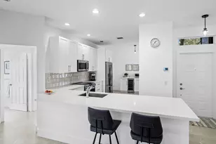 10605 Royal Caribbean Cir, Boynton Beach, FL 33437 - Photo 9