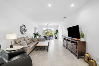 10605 Royal Caribbean Circle, Boynton Beach, FL 33437 - Photo 13