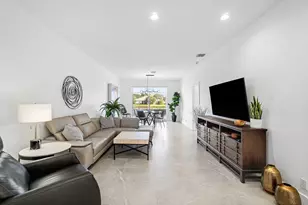 10605 Royal Caribbean Cir, Boynton Beach, FL 33437 - Photo 13