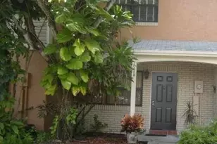 10608 NW 6th St, Pembroke Pines, FL 33026 - Photo 1