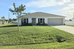 2772 SE Garfield Ave, Port Saint Lucie, FL 34952 - Photo 9