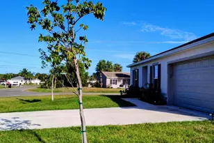 2772 SE Garfield Ave, Port Saint Lucie, FL 34952 - Photo 23