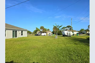 2772 SE Garfield Avenue, Port Saint Lucie, FL 34952 - Photo 35