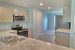 2772 SE Garfield Ave, Port Saint Lucie, FL 34952 - Photo 9