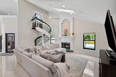 10655 Rio Hermoso, Delray Beach, FL 33446 - Photo 3