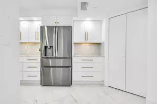 100 SE 5th Ave, Boca Raton, FL 33432 - Photo 17