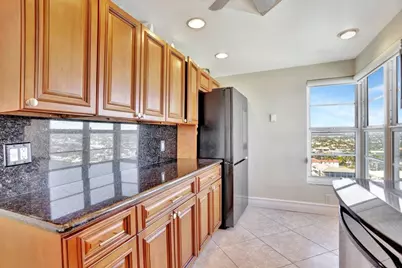 1021 Hillsboro Mile #1108, Pompano Beach, FL 33062 - Photo 5