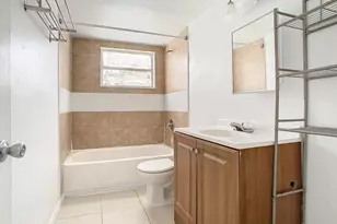 694 Michigan Ct, Saint Cloud, FL 34769 - Photo 13