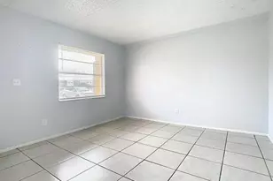 694 Michigan Ct, Saint Cloud, FL 34769 - Photo 5