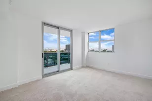 7501 E Treasure Dr, North Bay Village, FL 33141 - Photo 7