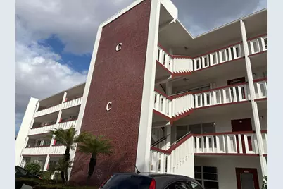 202 Greenbrier C, West Palm Beach, FL 33417 - Photo 3