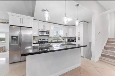 1710 Katherine Court, Lake Worth, FL 33461 - Photo 7