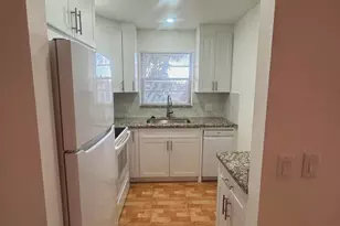 346 Windsor O, West Palm Beach, FL 33417 - Photo 7