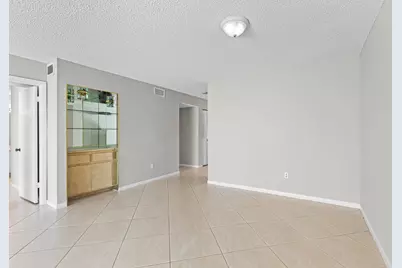 9270 Vista Del Lago #E27, Boca Raton, FL 33428 - Photo 5