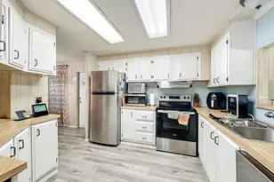 7400 Cascade Dr, Hudson, FL 34667 - Photo 11