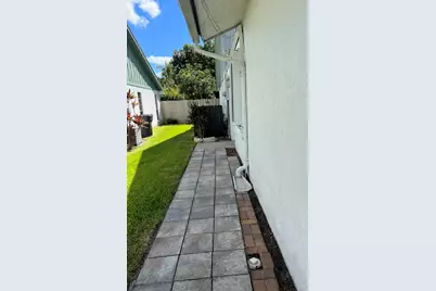 12026 Suellen Circle #B, Wellington, FL 33414 - Photo 7