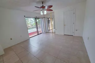 832 Blue Ridge Cir, West Palm Beach, FL 33409 - Photo 5