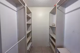 832 Blue Ridge Cir, West Palm Beach, FL 33409 - Photo 7