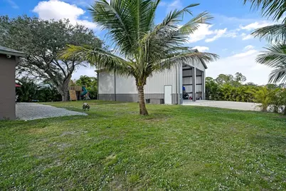 8015 97th Court, Vero Beach, FL 32967 - Photo 47