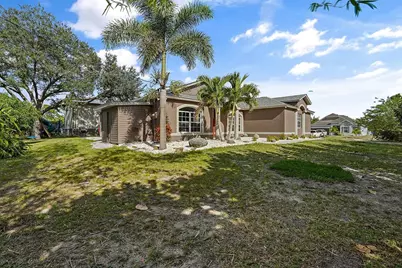 8015 97th Court, Vero Beach, FL 32967 - Photo 5