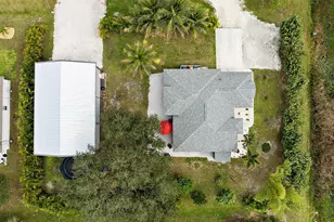 8015 97th Ct, Vero Beach, FL 32967 - Photo 3