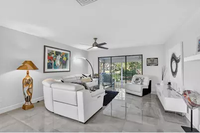 8310 Casa Del Lago #1b, Boca Raton, FL 33433 - Photo 11